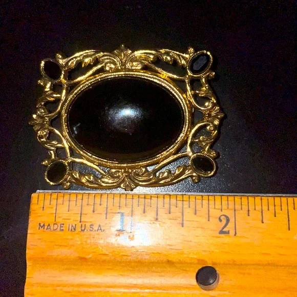 1928 Gold and Black Rectangle Brooch - Picture 11 of 12